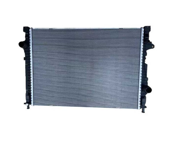 AutoStar Germany RADIATOR For Land Rover LR135901